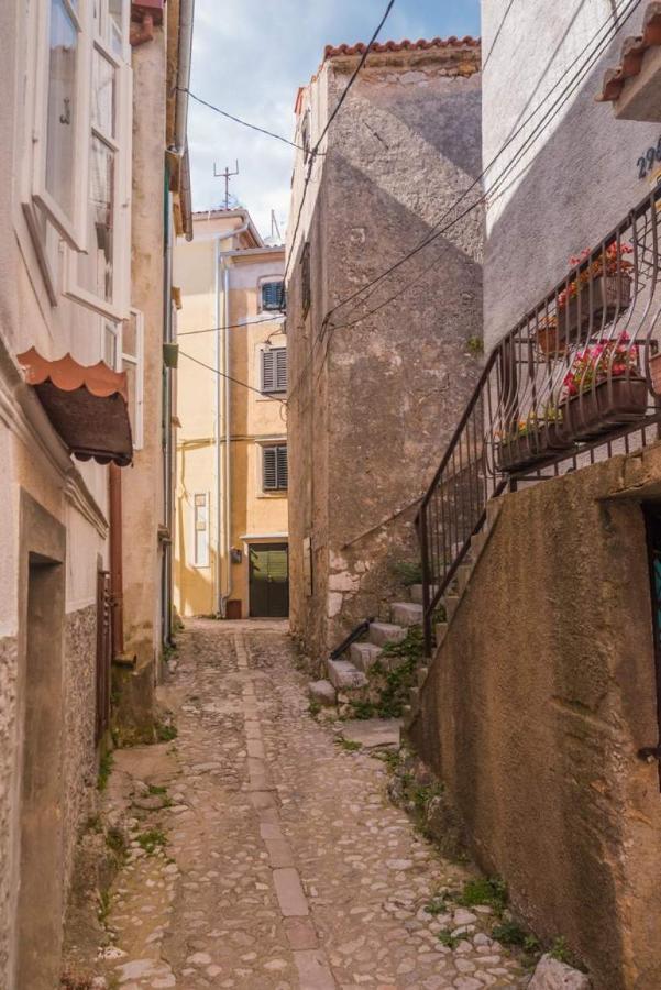 Rustica Apartment